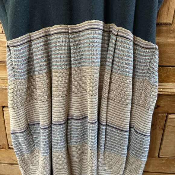 NWT Knitted & Knotted Medium Dress V-Neck V- Back Glitter Striped - Picture 9 of 11